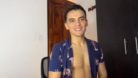 Max Lancaster online show from December 30, 11:38 pm