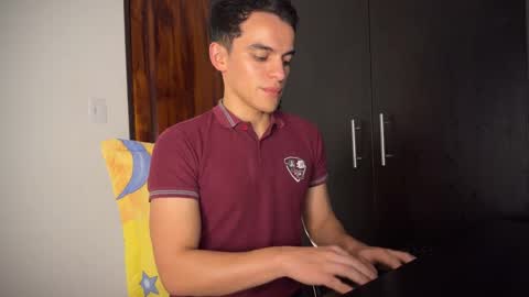 Max Lancaster online show from January 19, 12:38 am