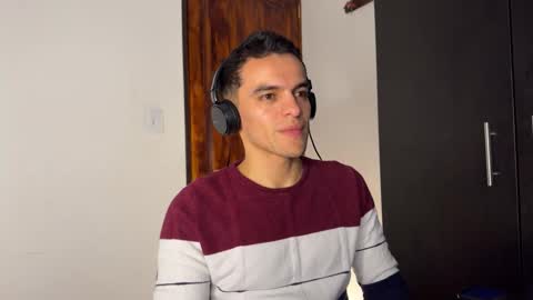 Max Lancaster online show from January 4, 12:16 am