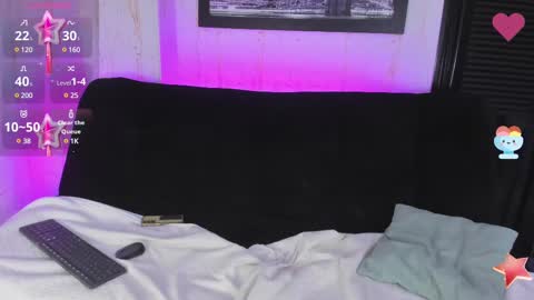 Snapshot of max_lover1 chatting on February 14, 4:09 pm Max lover1 online show from February 14, 4:09 pm