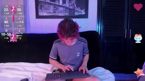 Snapshot of max_lover1 chatting on February 10, 1:55 pm Max lover1 online show from February 10, 1:55 pm