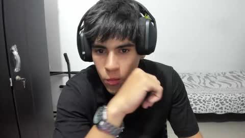 Snapshot of max_miller66 chatting on September 21, 2:12 am Max online show from September 21, 2:12 am