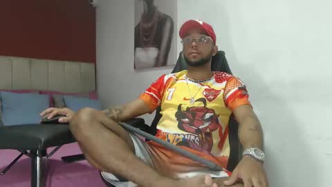 max_sexyhot26 online show from February 20, 2:40 am
