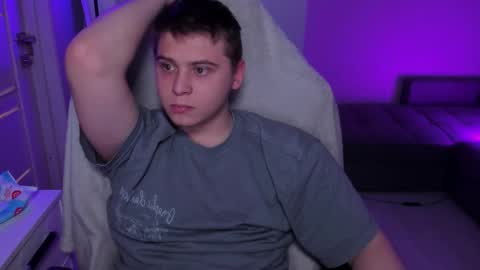 Max online show from March 4, 2:13 pm