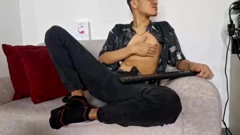 Snapshot of max_vellon1 chatting on October 18, 4:39 am max_vellon1 online show from October 18, 4:39 am