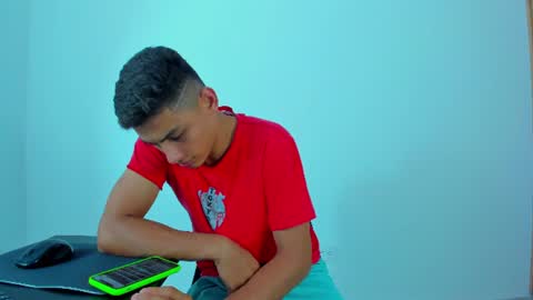 MAX     online show from July 6, 5:48 am