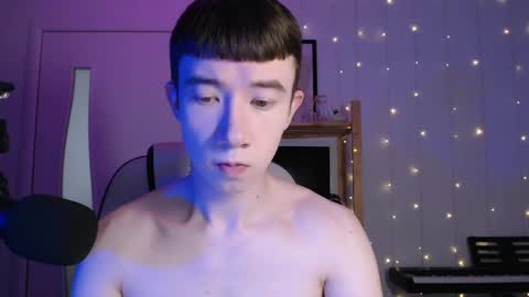 Max online show from March 2, 6:27 am