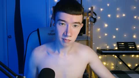 Max online show from December 13, 6:27 pm