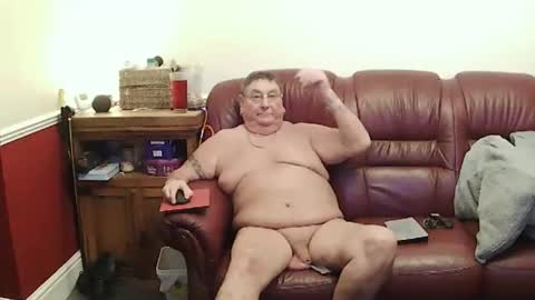 MAX online show from March 30, 10:11 pm