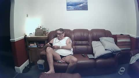 MAX online show from February 20, 9:53 pm