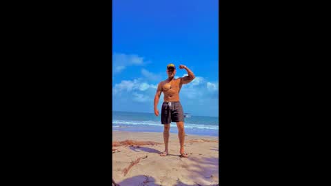 MAXI      online show from November 26, 2:47 am