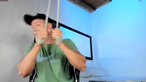 MAXI      online show from November 29, 2:13 am