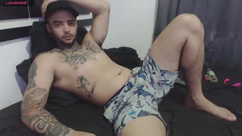 Snapshot of maxi_rogger chatting on January 23, 6:28 am maxi rogger online show from January 23, 6:28 am