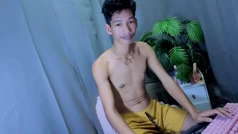 Reyn online show from October 14, 5:14 am