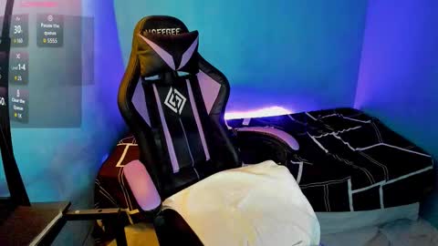 maximiliano_scoott_ online show from September 15, 7:48 pm