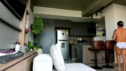 maximo_and_marcelo online show from July 6, 12:02 pm
