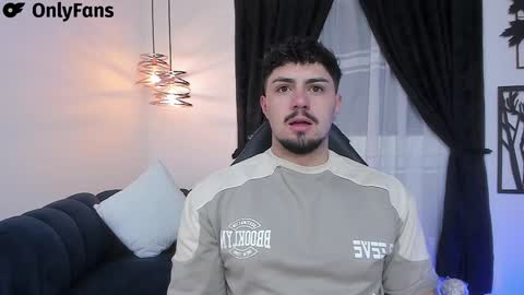 Maximo online show from January 13, 5:33 am