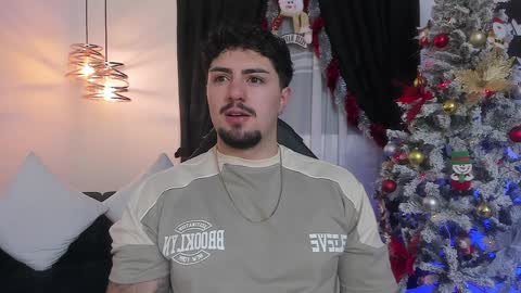 Maximo online show from December 11, 6:59 am