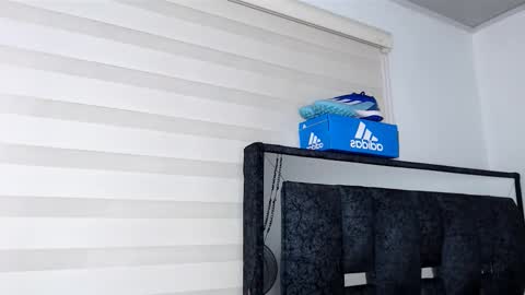 Maximo Sebastian online show from February 3, 6:40 am