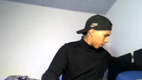 Maximo Aron Vega online show from March 10, 7:22 am