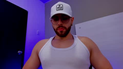 MAXIMO online show from December 21, 11:56 pm