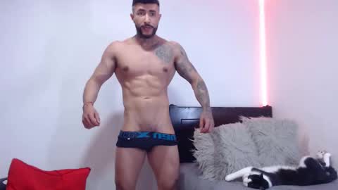 Independent Model online show from November 6, 3:42 am