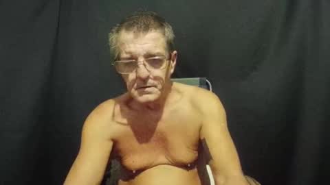 Max online show from January 19, 9:02 pm