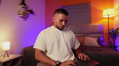 Maximus Clark online show from June 13, 2:31 am