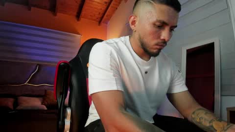 Maximus Clark online show from March 25, 2:48 am