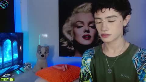 Max online show from September 24, 3:39 am