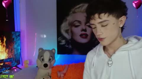 Max online show from February 12, 6:08 am