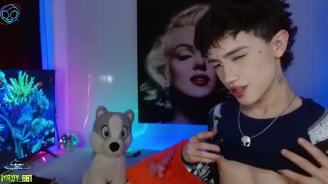 Max online show from February 24, 6:38 am