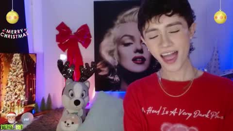 Max online show from December 3, 7:52 am