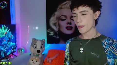 Max online show from February 26, 4:35 pm