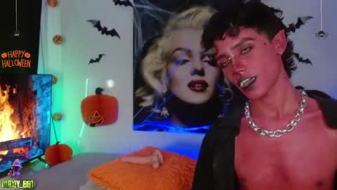 Max online show from October 25, 4:36 am