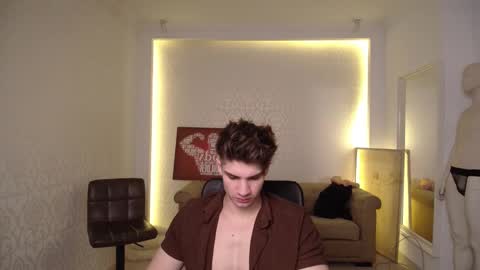 MaxKaiden online show from February 19, 5:27 am