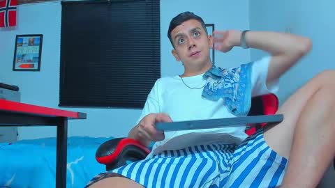 MAX online show from October 4, 7:51 pm