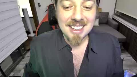 Max online show from February 27, 4:02 am