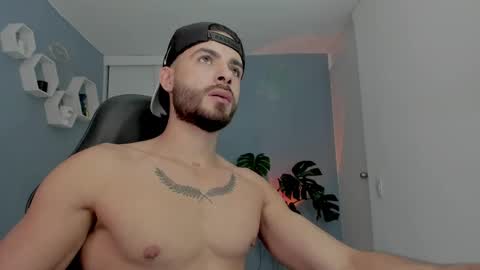 Maxi online show from March 30, 1:39 am