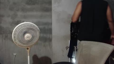 Mcgregor online show from December 4, 3:35 am