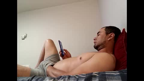 medina_chelo91 online show from June 11, 3:04 am