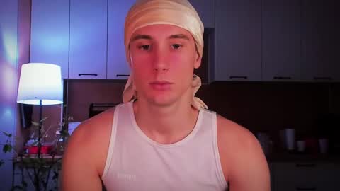 Mello online show from February 3, 1:52 am