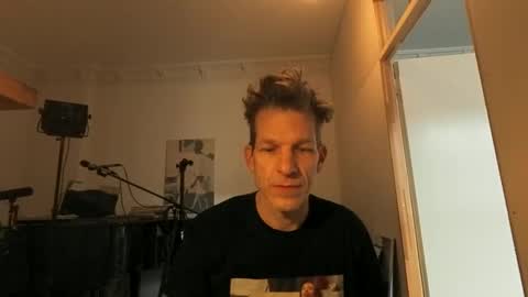 Andres online show from February 27, 8:28 am