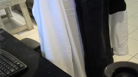 Snapshot of mentosgum chatting on September 28, 7:34 pm mentosgum online show from September 28, 7:34 pm