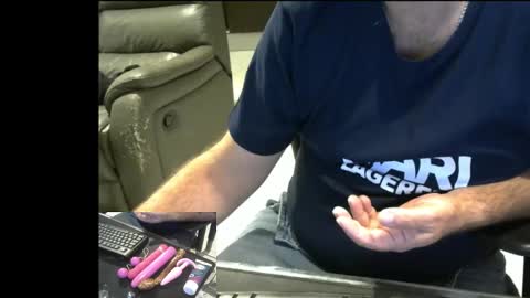 Snapshot of mentosgum chatting on October 30, 8:54 pm mentosgum online show from October 30, 8:54 pm