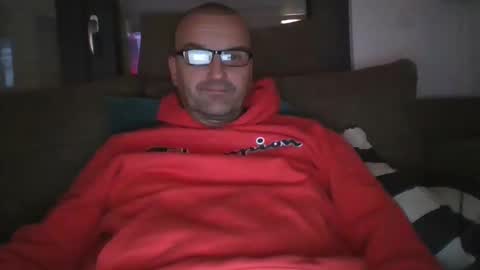 Pat online show from December 9, 6:52 pm