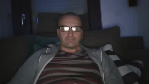 Pat online show from December 7, 2:02 pm