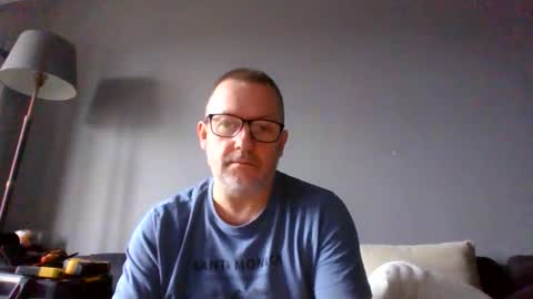 messagemeifyouwanttochatgmail online show from February 1, 2:05 pm