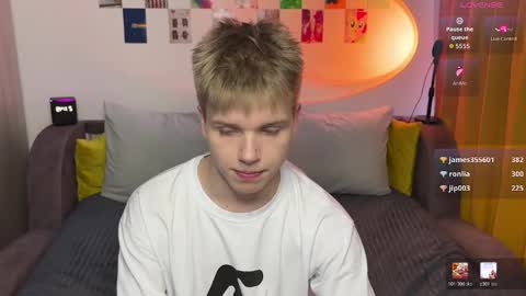 Arthur online show from February 15, 6:49 pm