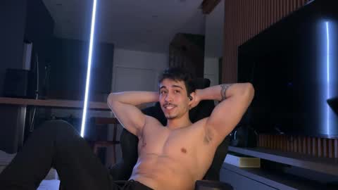 mettew22cm online show from April 14, 11:04 pm